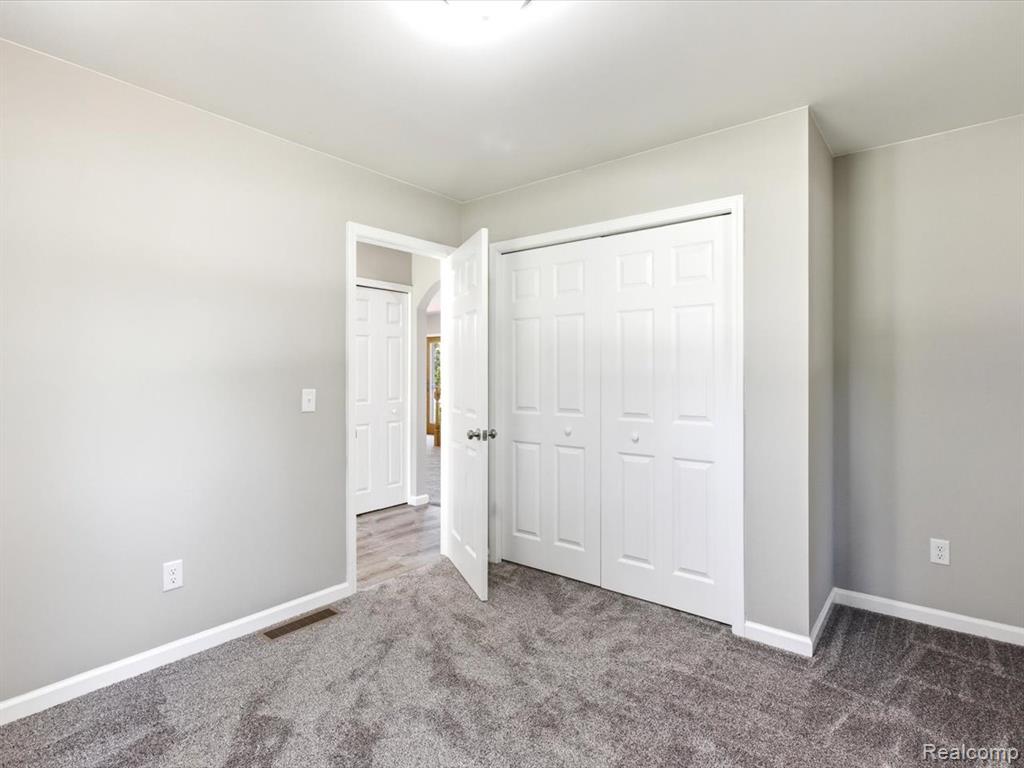 2482 Range Road Port Huron, MI 48060 - Photo 21 of 44 Gallery Image 21