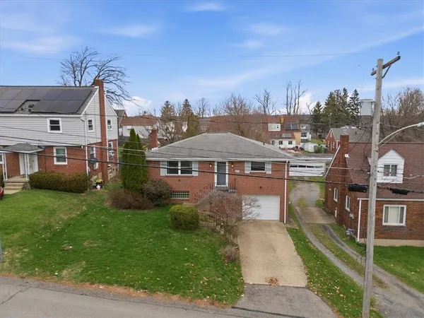 $259,900 | 1523 Woodcrest Avenue, Coraopolis, PA 15108