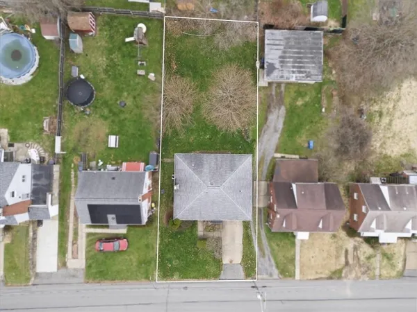 $259,900 | 1523 Woodcrest Avenue, Coraopolis, PA 15108