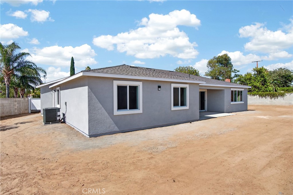 9384 Martha Way Riverside, CA 92503 - Photo 38 of 42