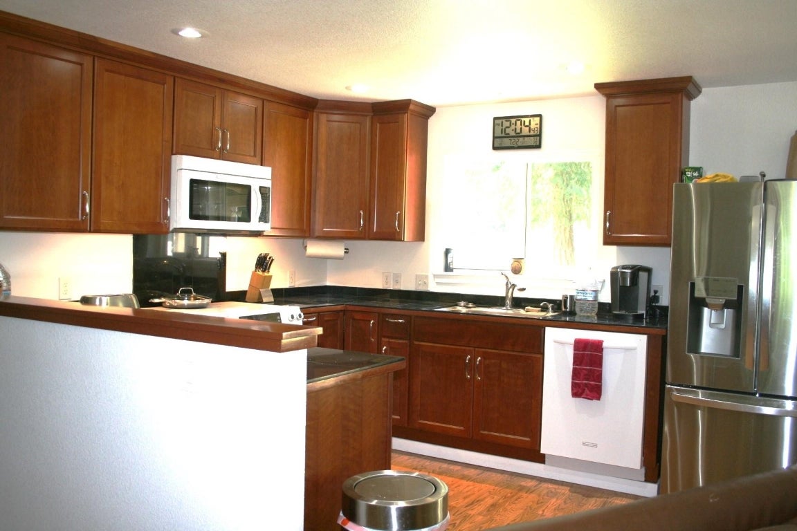 12101 Quartz Valley Road Fort Jones, CA 96032 - Photo 7 of 16 Gallery Image 7