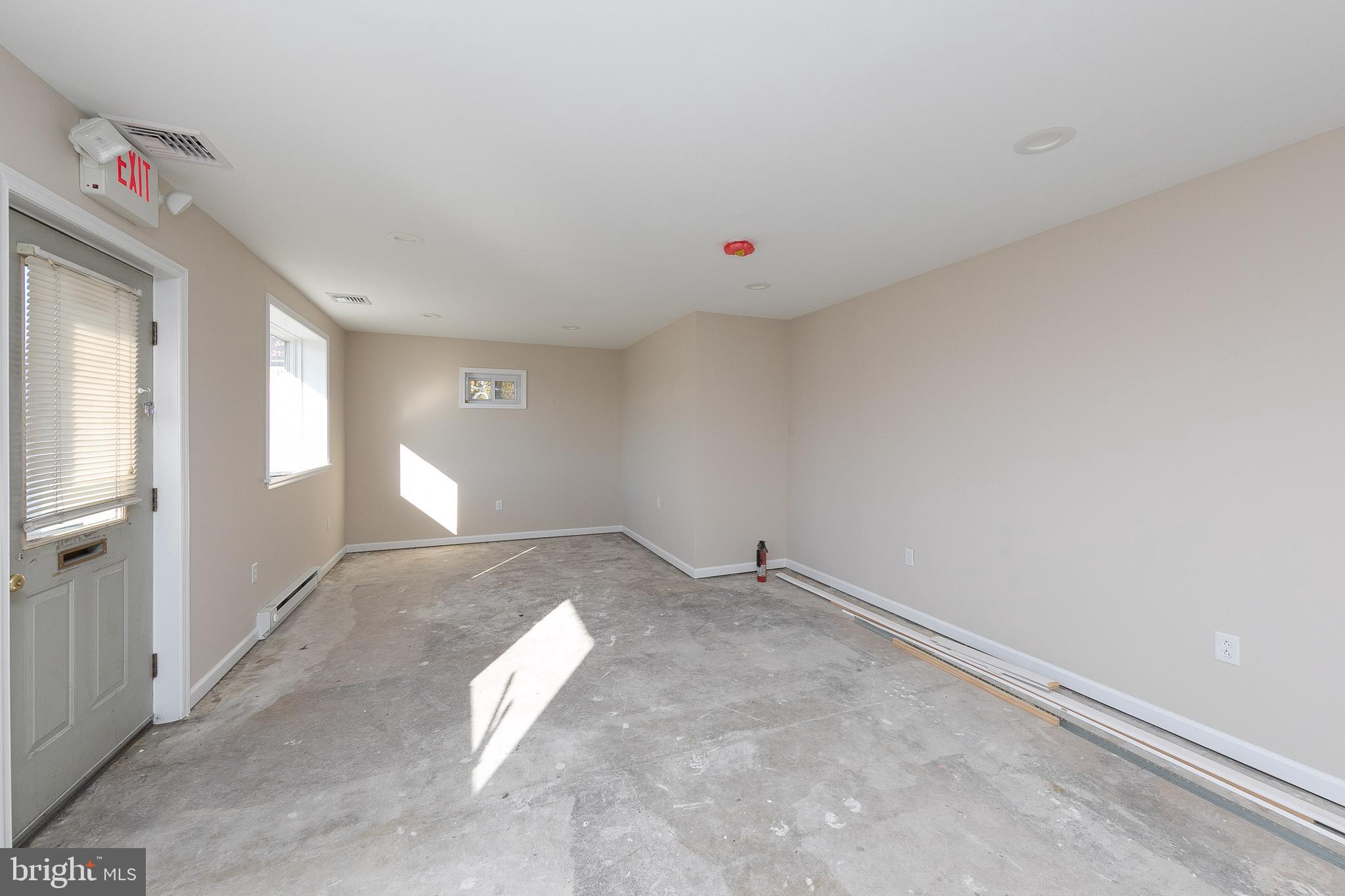 132 Easton Road Horsham, PA 19044 - Photo 3 of 24 Gallery Image 3