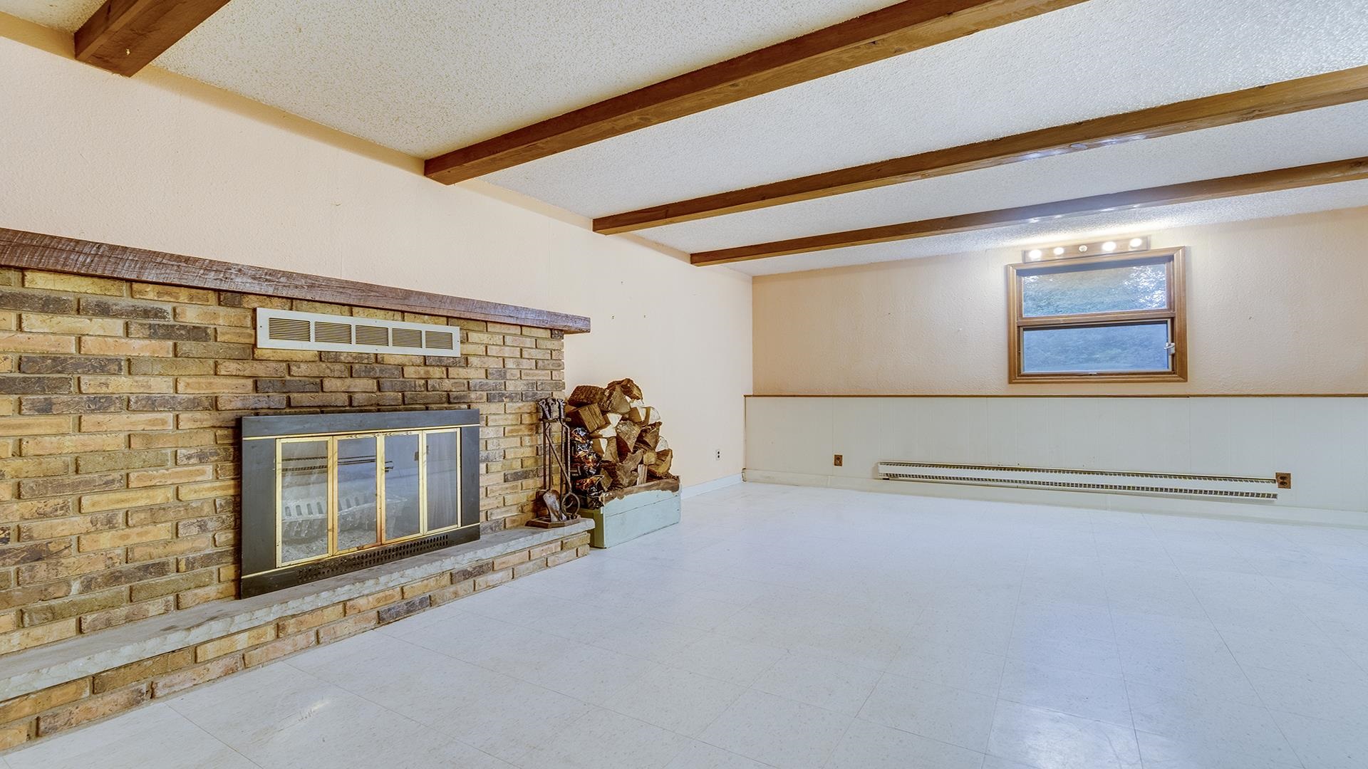 35340 West County Line Road Kirkland, IL 60146 - Photo 31 of 45 a view of an empty room
