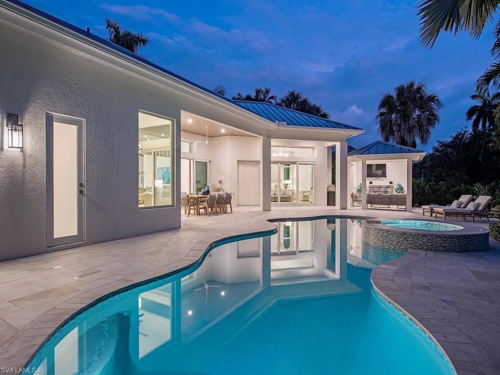 2363 Crayton Road Naples, FL 34103 - Photo 7 of 30