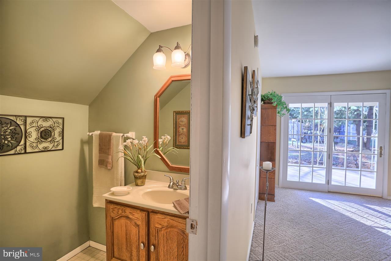112 Lopax Road Harrisburg, PA 17112 - Photo 4 of 24 Gallery Image 4