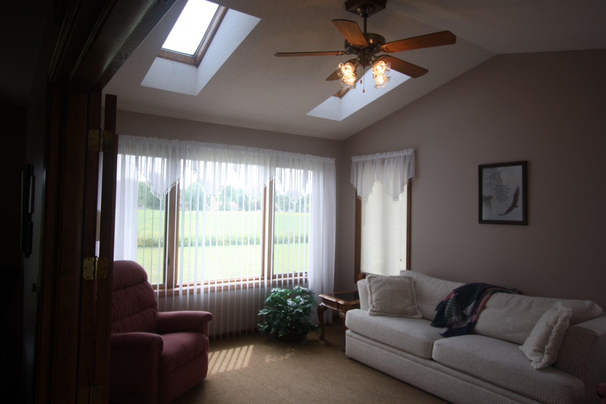 416 North 300th Road East Huntington, IN 46750 - Photo 5 of 36 Gallery Image 5