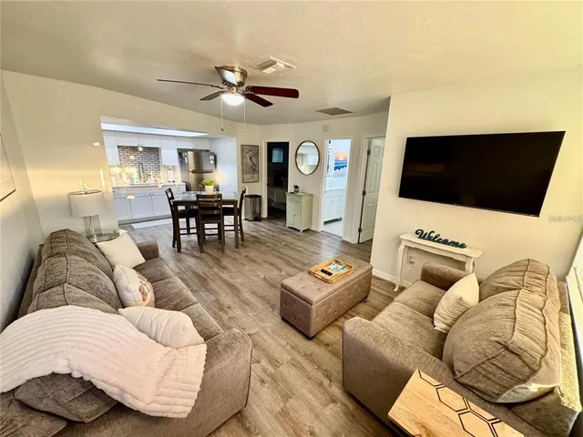 $995,000 | 3155 Waterside Drive, Englewood, FL 34224