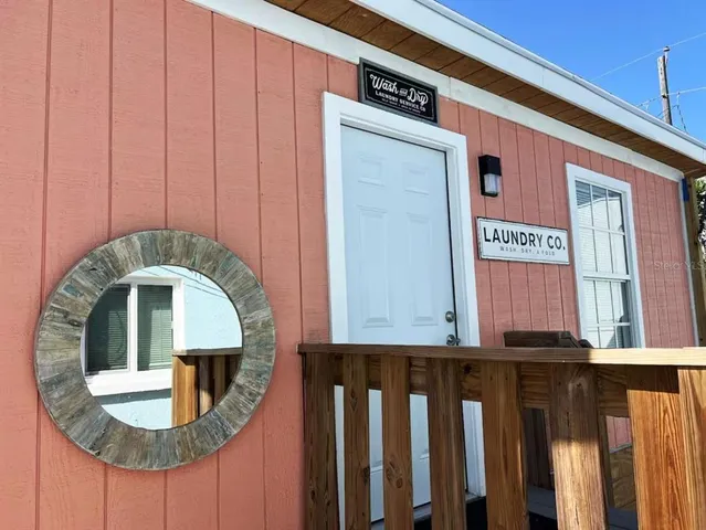 $995,000 | 3155 Waterside Drive, Englewood, FL 34224