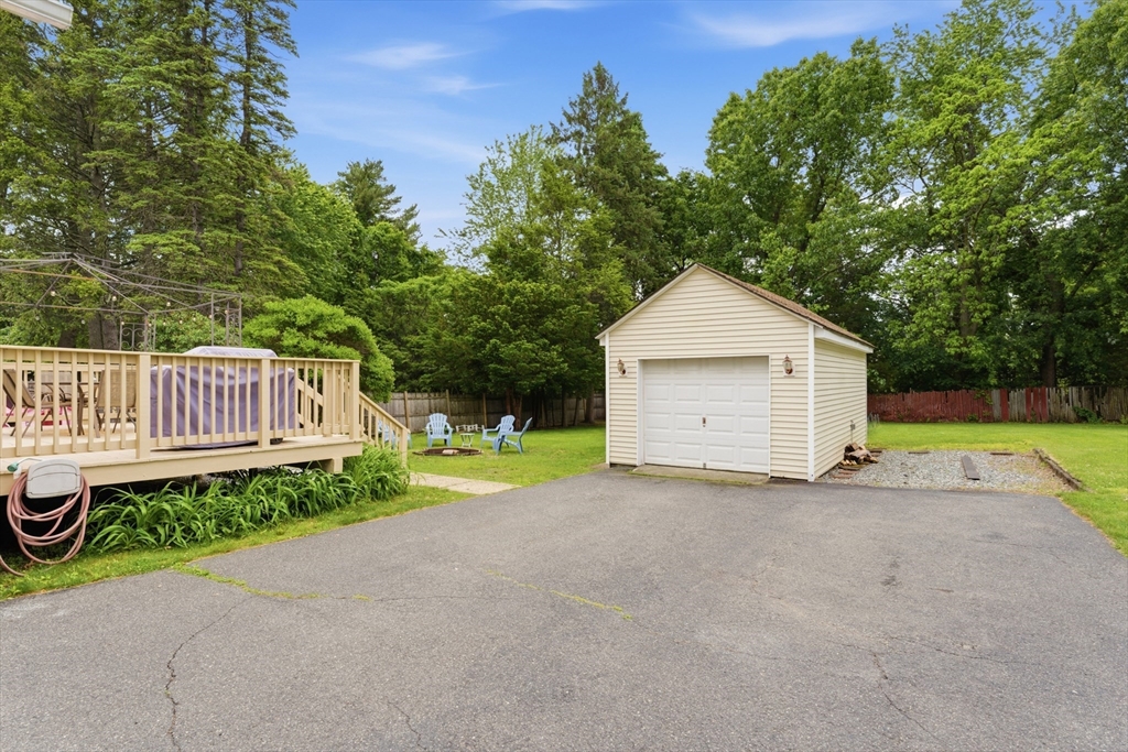 41 Verge Street Springfield, MA 01129 - Photo 31 of 40