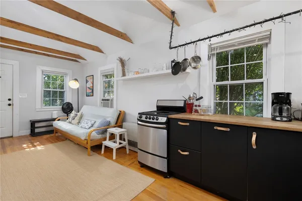 $2,000 | 109 Allston Avenue, Middletown, RI 02842