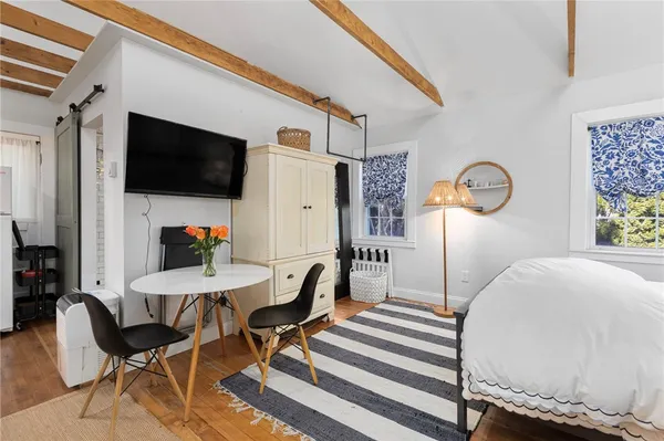 $2,000 | 109 Allston Avenue, Middletown, RI 02842