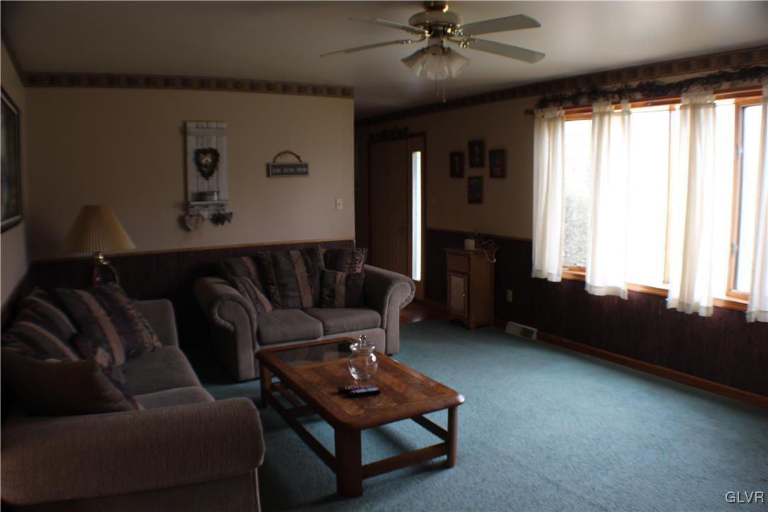 4642 McDermott Road Bangor, PA 18013 - Photo 6 of 34