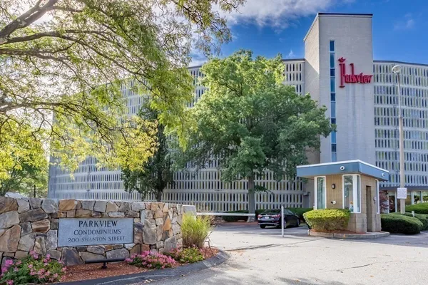 $2,250 | 200 Swanton Street, Unit 621, Winchester, MA 01890