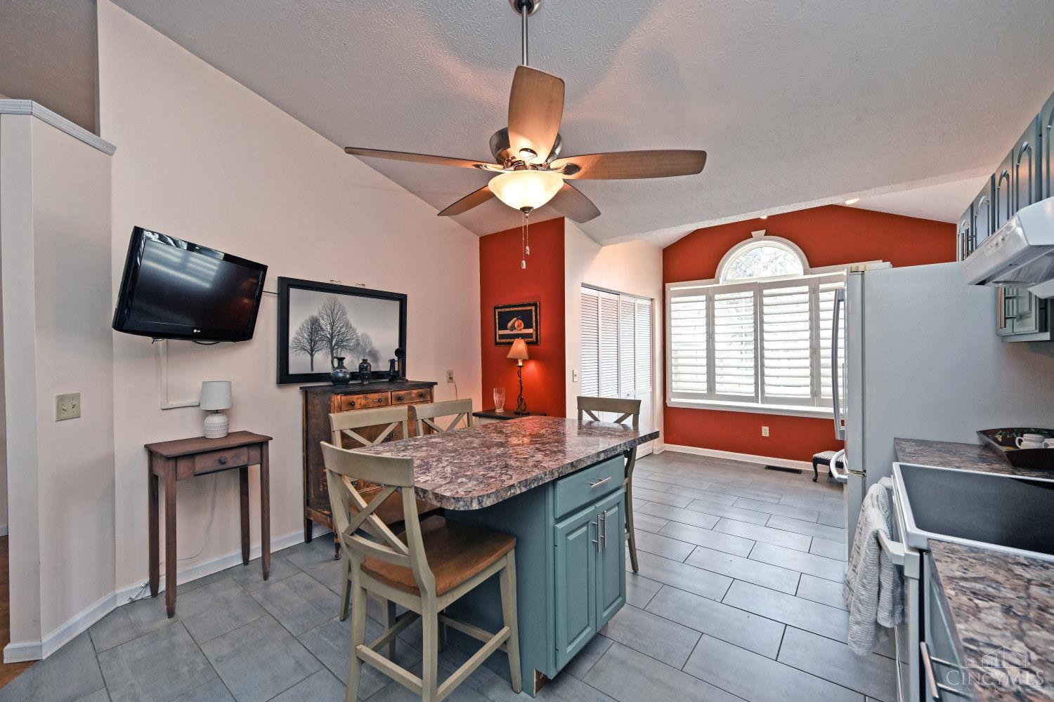 590 Rentz Place Cincinnati, OH 45238 - Photo 23 of 38