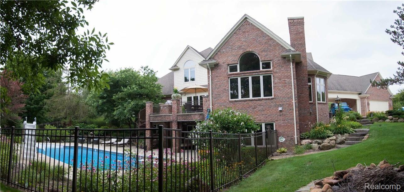 690 Sheldon Court Rochester, MI 48306 - Photo 45 of 46 Backyard