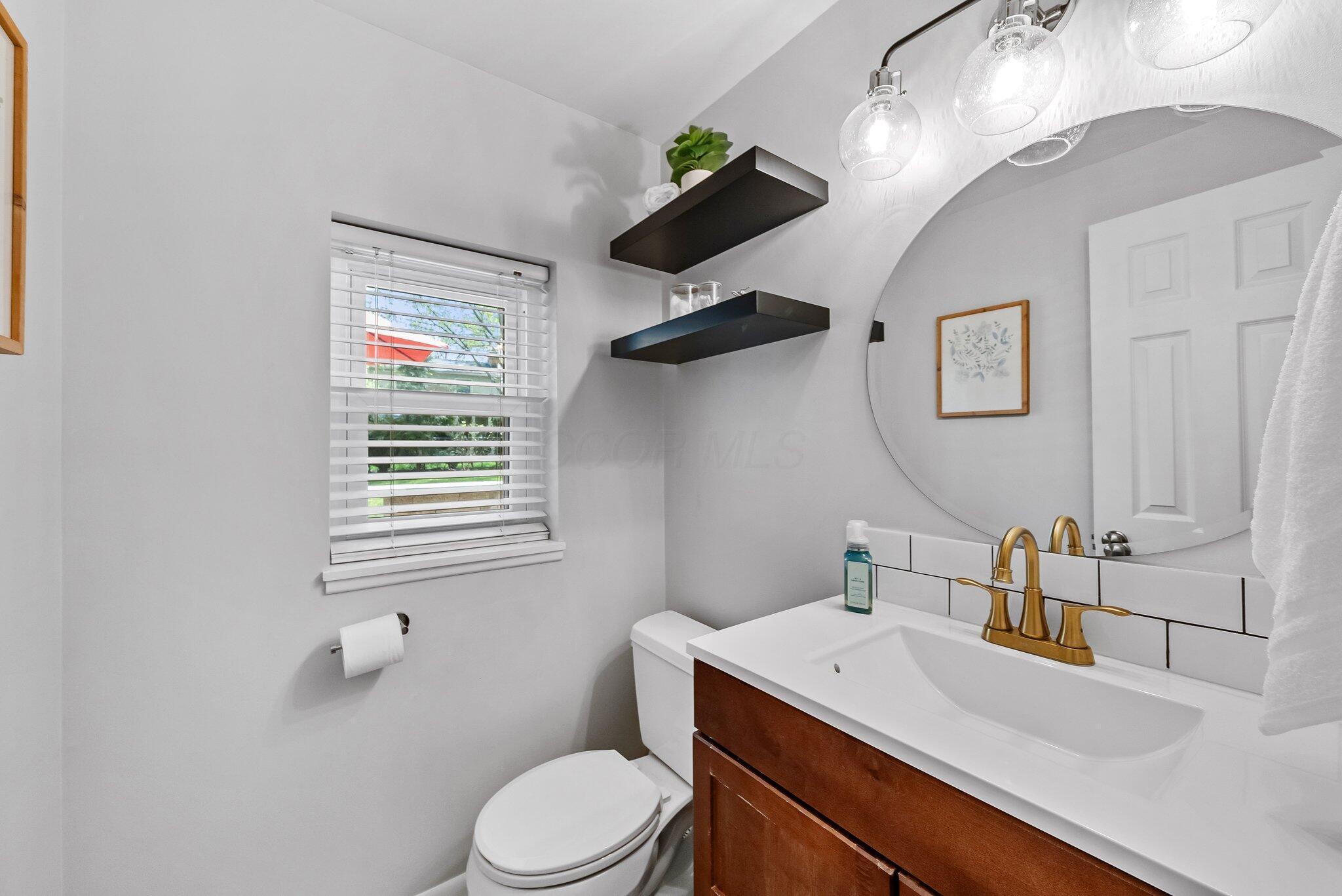 1269 Windham Road Columbus, OH 43220 - Photo 20 of 82 Half Bath