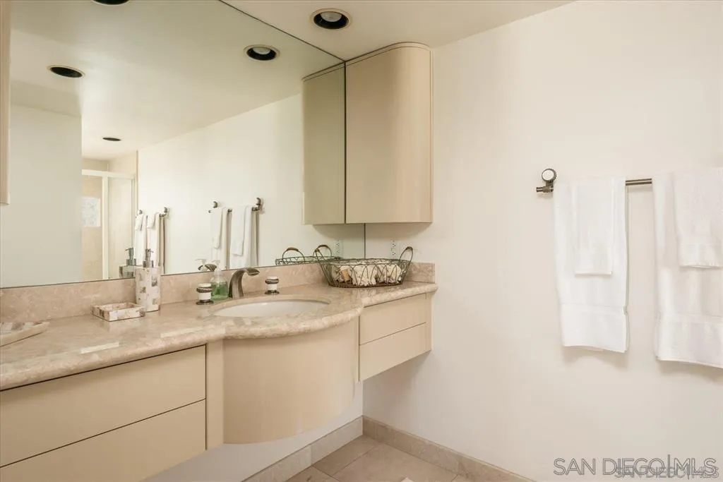 39 The Point Coronado, CA 92118 - Photo 28 of 34