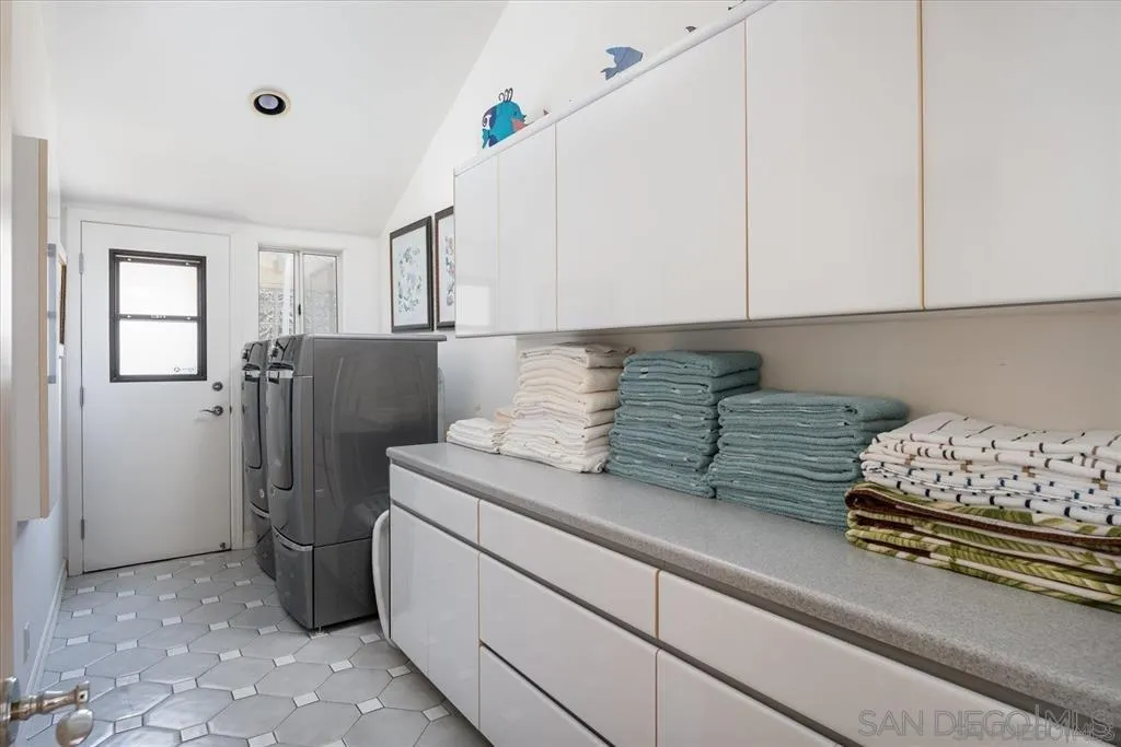 39 The Point Coronado, CA 92118 - Photo 31 of 34