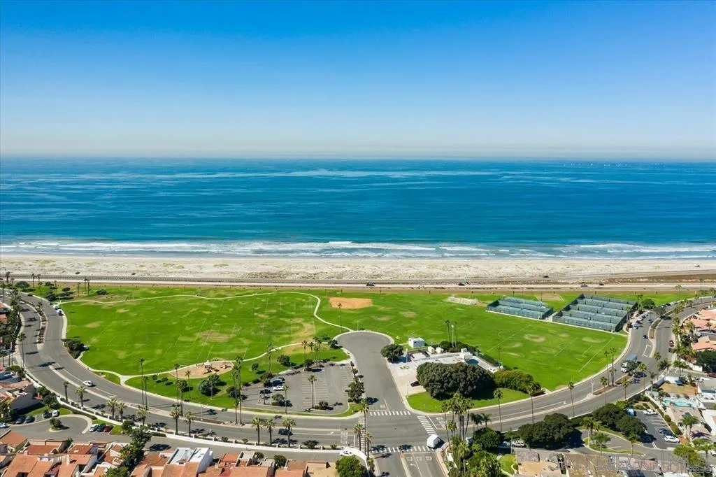 39 The Point Coronado, CA 92118 - Photo 33 of 34