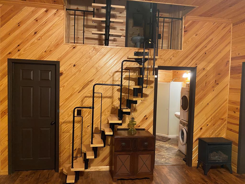 6088 Sylvarena Road Wesson, MS 39191 - Photo 23 of 33 Stairs
