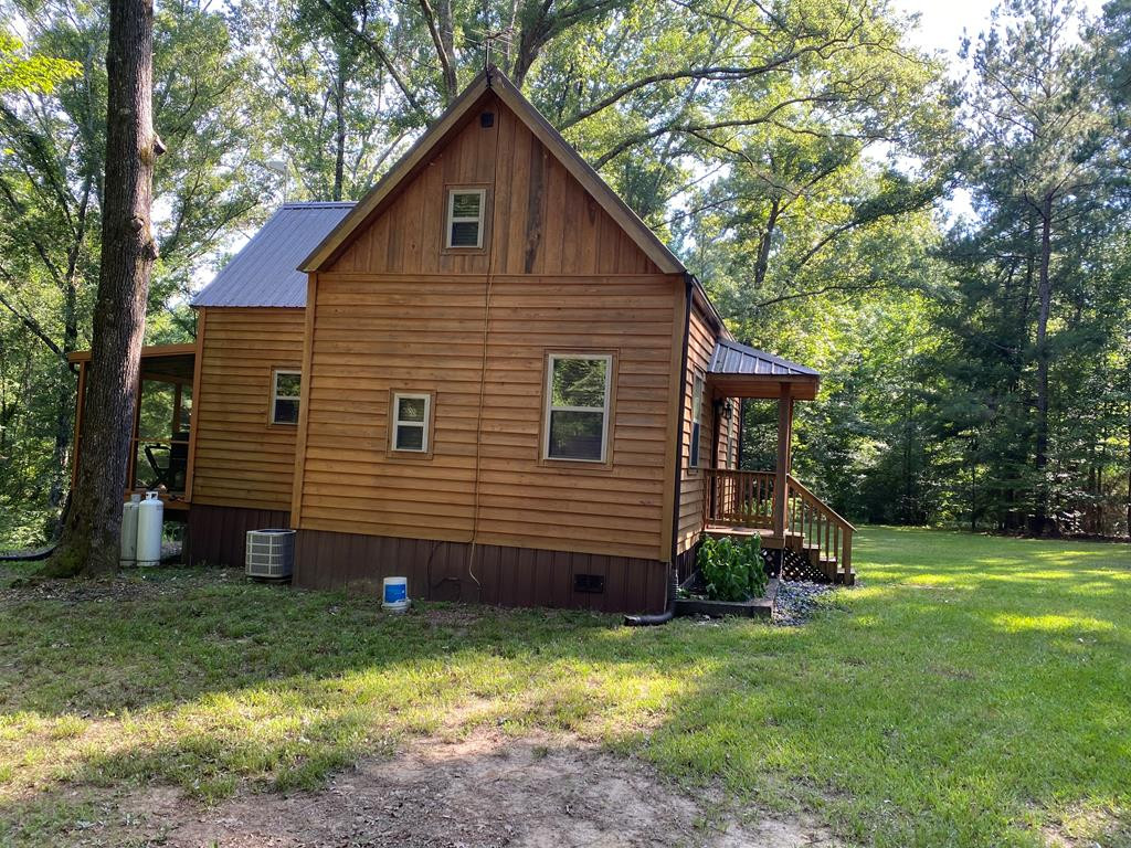 6088 Sylvarena Road Wesson, MS 39191 - Photo 3 of 33 Side of Cabin