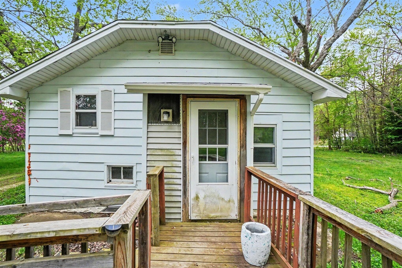 620 Wilson Road Spring Lake, MI 49456 - Photo 2 of 29