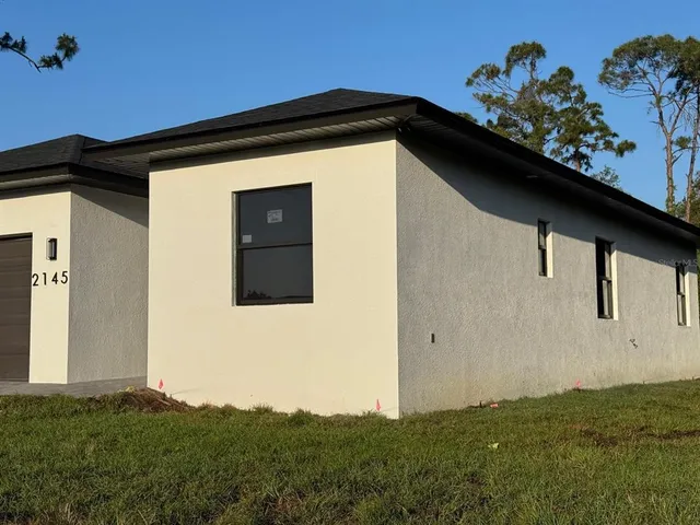 a view of front door