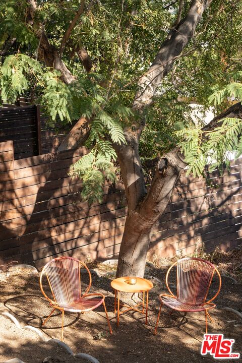 3666 Roderick Road Los Angeles, CA 90065 - Photo 32 of 34 Gallery Image 32