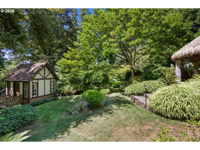 a view of backyard of house