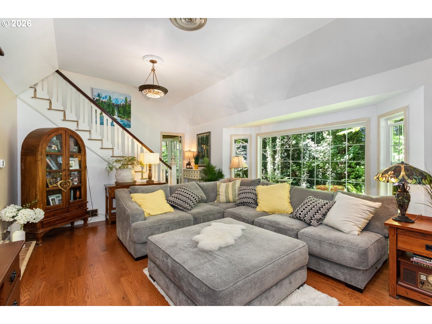 4300 Pacific Way Longview, WA 98632 - Photo 7 of 33 a living room with furniture and a large window
