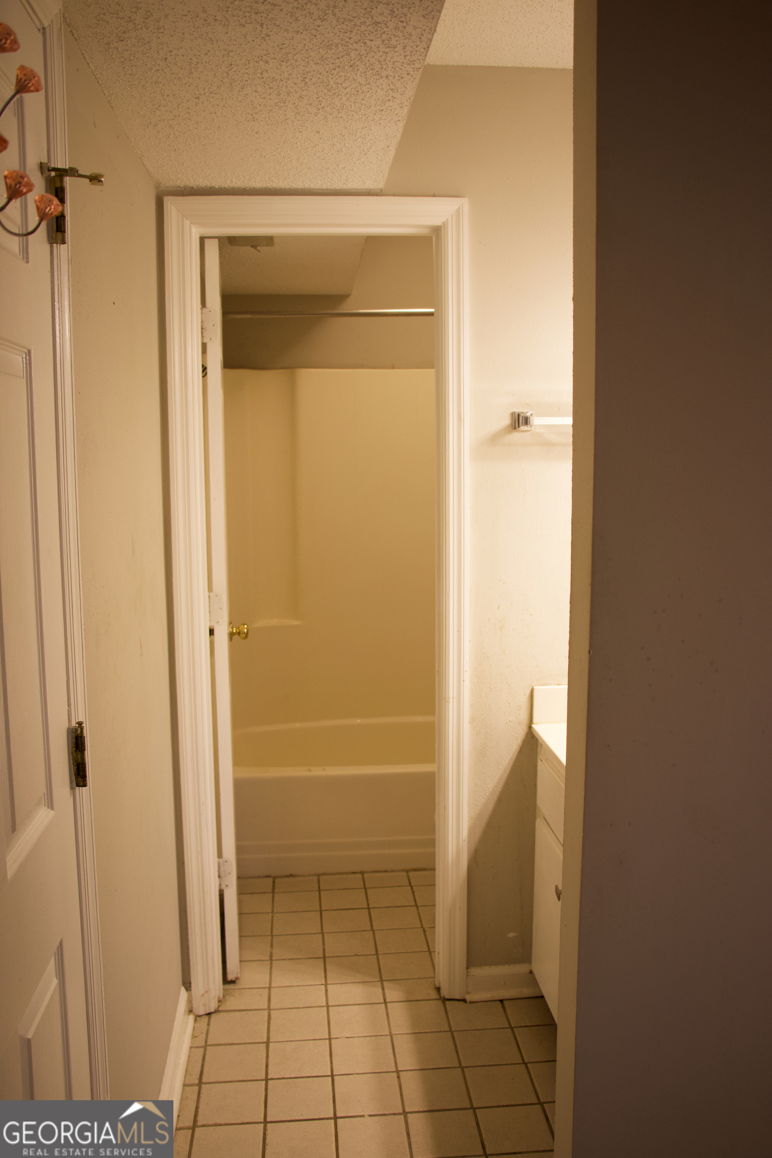 2165 South Milledge Avenue, Unit C1 Athens, GA 30605 - Photo 6 of 15 a bathroom with a shower and a toilet