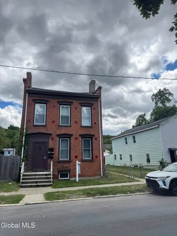 $239,000 | 670 5th Avenue, Troy, NY 12182