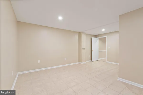 $935,000 | 9833 Natick Road, Burke, VA 22015