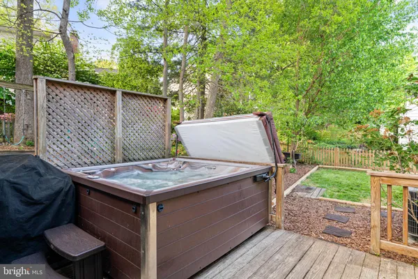 $935,000 | 9833 Natick Road, Burke, VA 22015