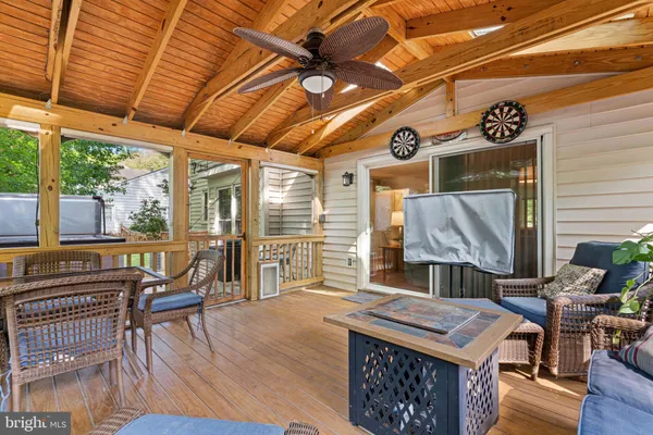 $935,000 | 9833 Natick Road, Burke, VA 22015