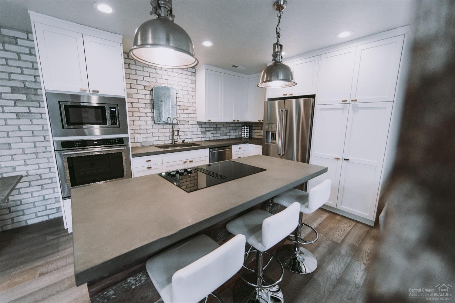 63875 Deschutes Market Road Bend, OR 97701 - Photo 12 of 25 Additional Photo