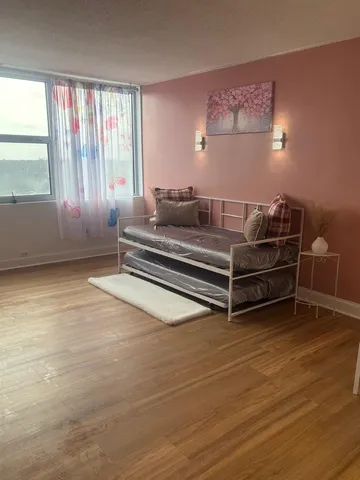 a bed room with a bed