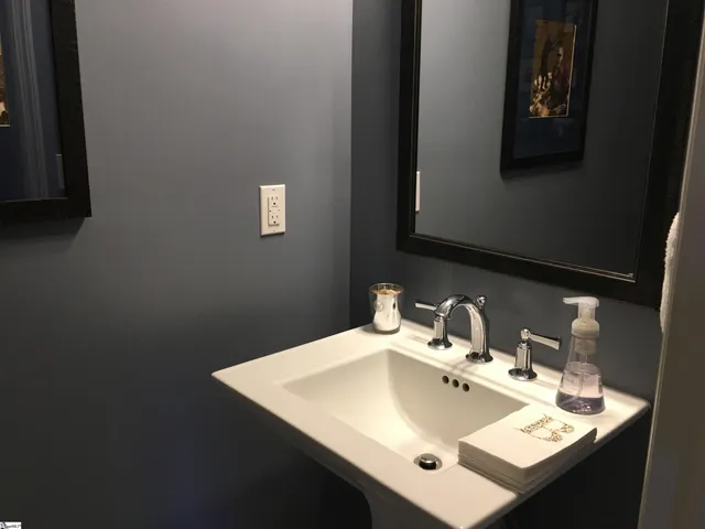 $429,900 | 110 North Carleila Lake Way, Spartanburg, SC 29307