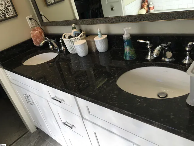 $429,900 | 110 North Carleila Lake Way, Spartanburg, SC 29307