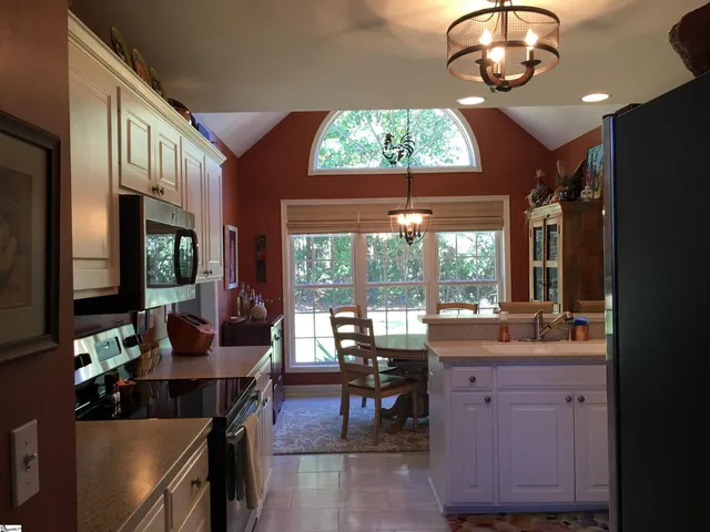 $429,900 | 110 North Carleila Lake Way, Spartanburg, SC 29307