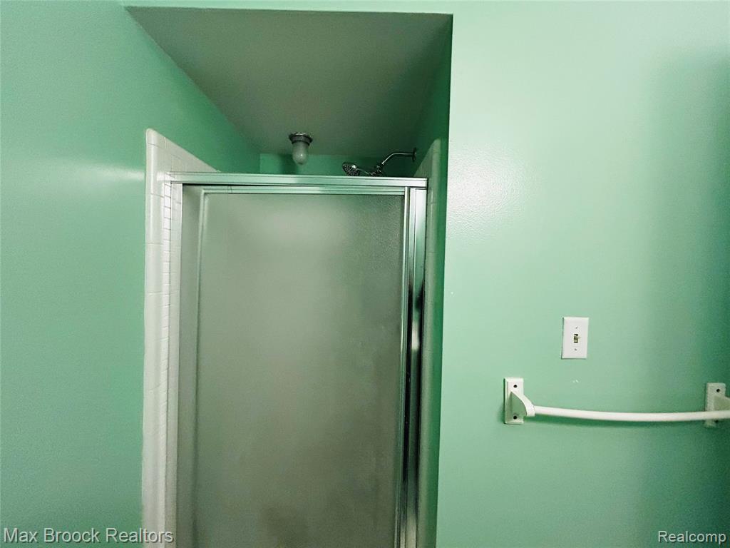 4113 Telegraph Road, Unit B117 Bloomfield Hills, MI 48302 - Photo 24 of 28