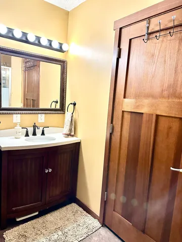 $725,000 | W8476 Highway 29, River Falls, WI 54022