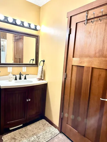 $725,000 | W8476 Highway 29, River Falls, WI 54022