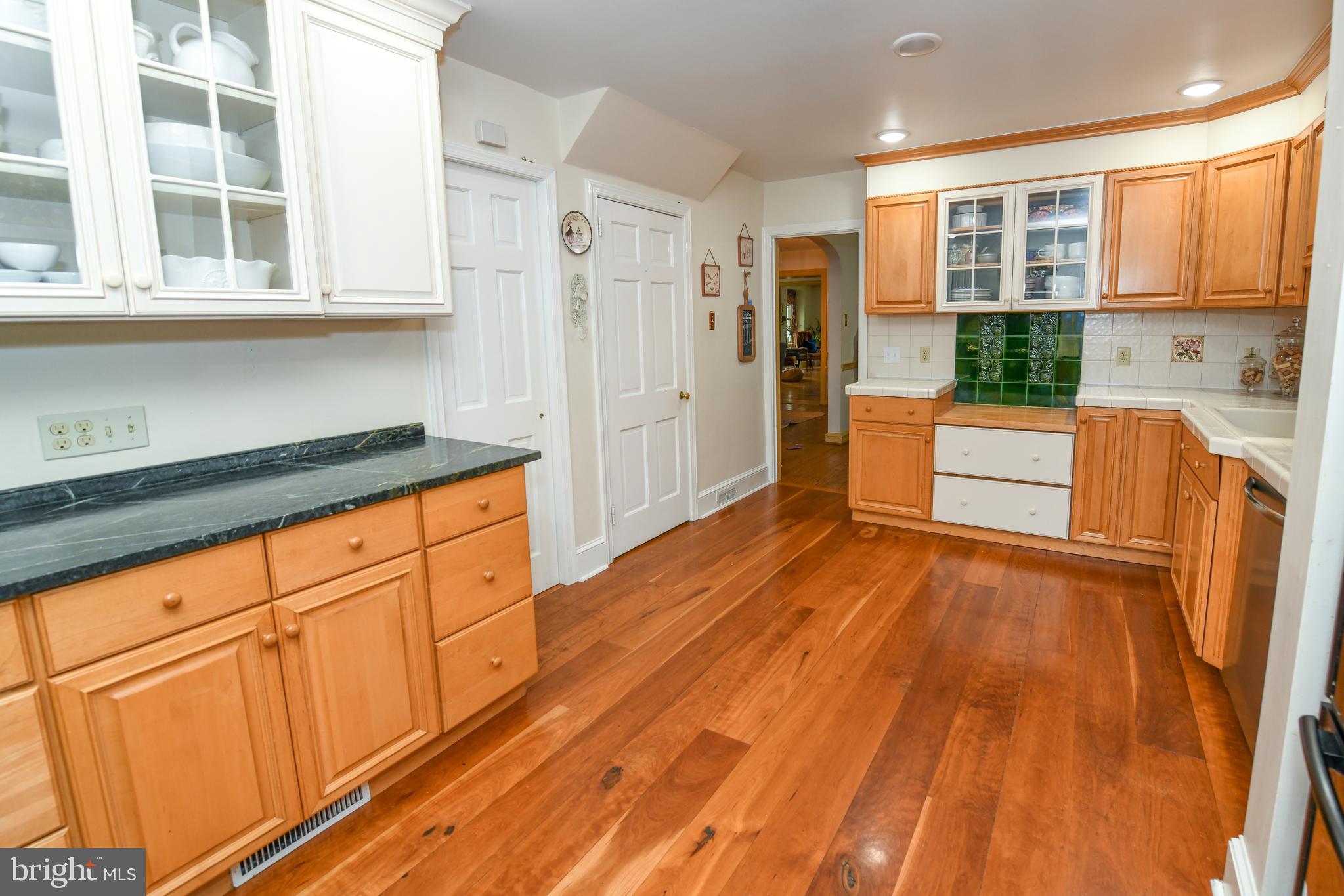 2488 Pine Road Huntingdon Valley, PA 19006 - Photo 17 of 56 Kitchen