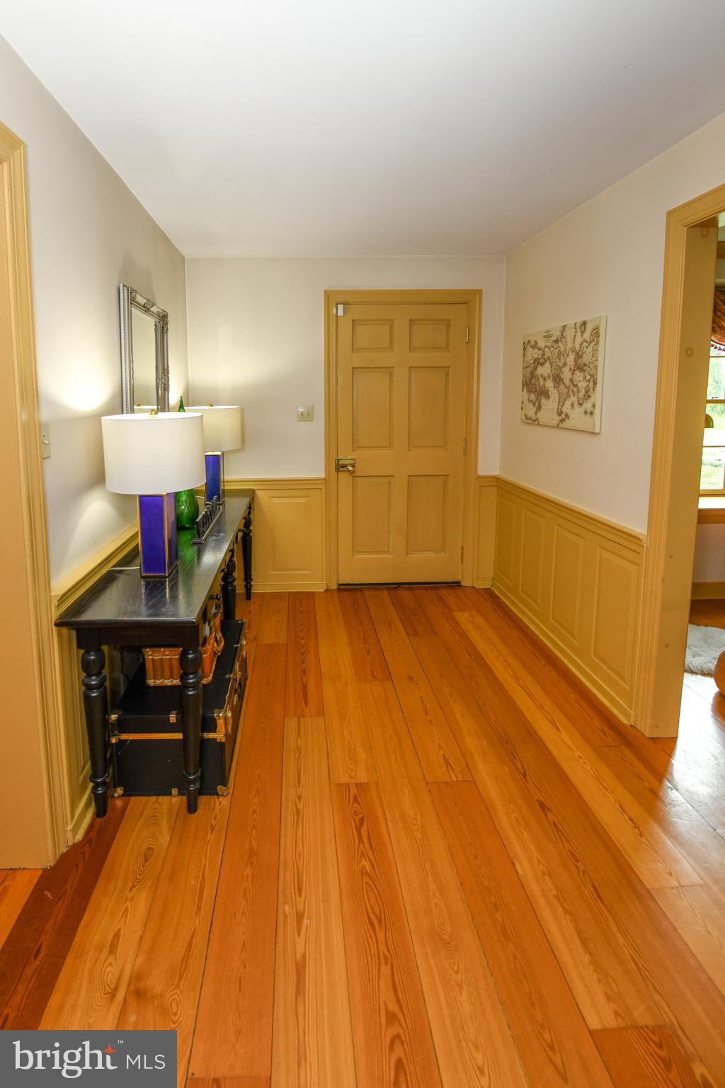 2488 Pine Road Huntingdon Valley, PA 19006 - Photo 4 of 56 Foyer