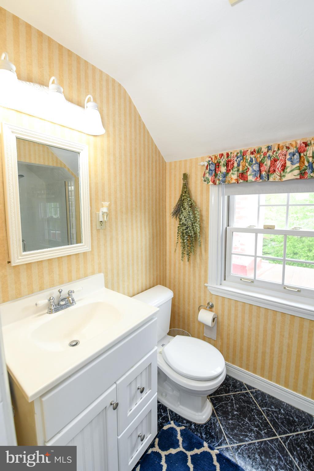 2488 Pine Road Huntingdon Valley, PA 19006 - Photo 33 of 56 Full bath attached to bedroom 2