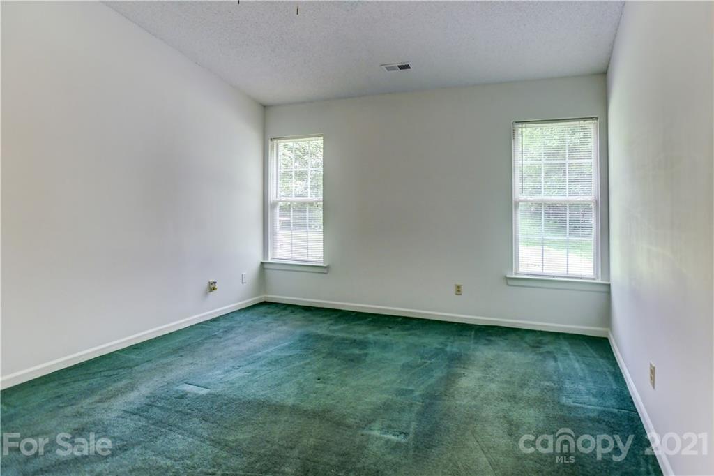 239 Valleyview Road Mooresville, NC 28117 - Photo 20 of 41 an empty room with window