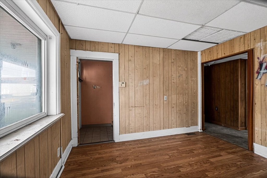 337 Parker Street Springfield, MA 01129 - Photo 22 of 36