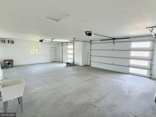 $484,900 | 7541 Lake John Drive, Annandale, MN 55302