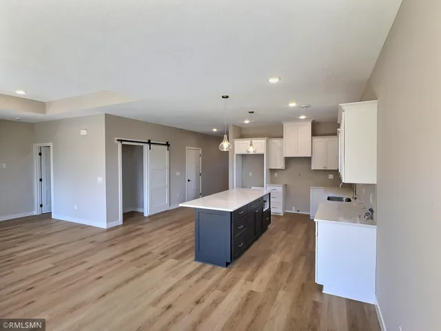 $484,900 | 7541 Lake John Drive, Annandale, MN 55302